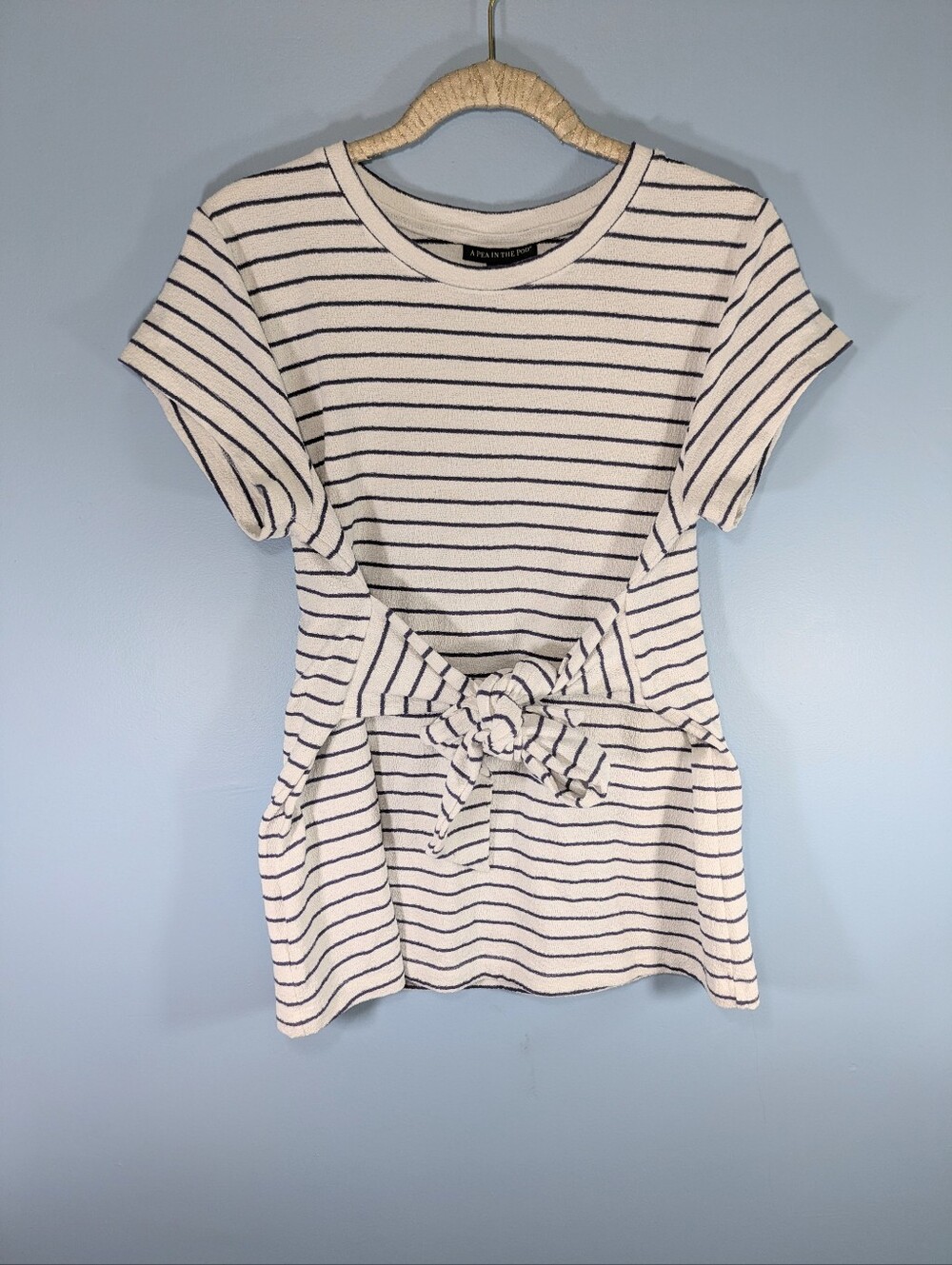 A Pea In The Pod White/Navy Striped Tie Front/Back Thick Textured Maternity Top